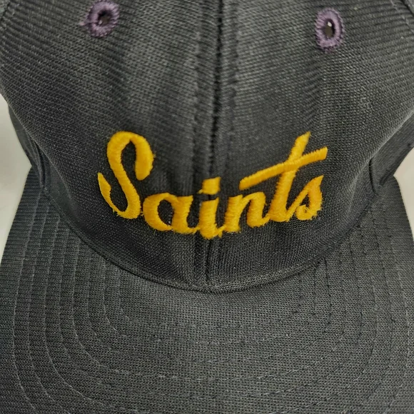 Vintage New Era Hat Saints Script Gold, SnapBack Cap Black, Green Under Brim - Picture 5 of 9
